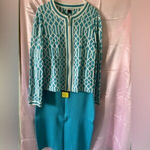 Beautiful Teal St John